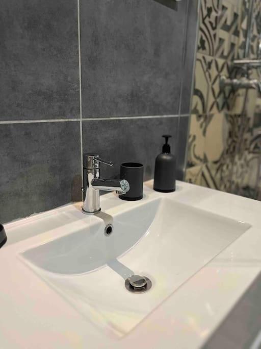 Loccitan Capestang Exterior foto